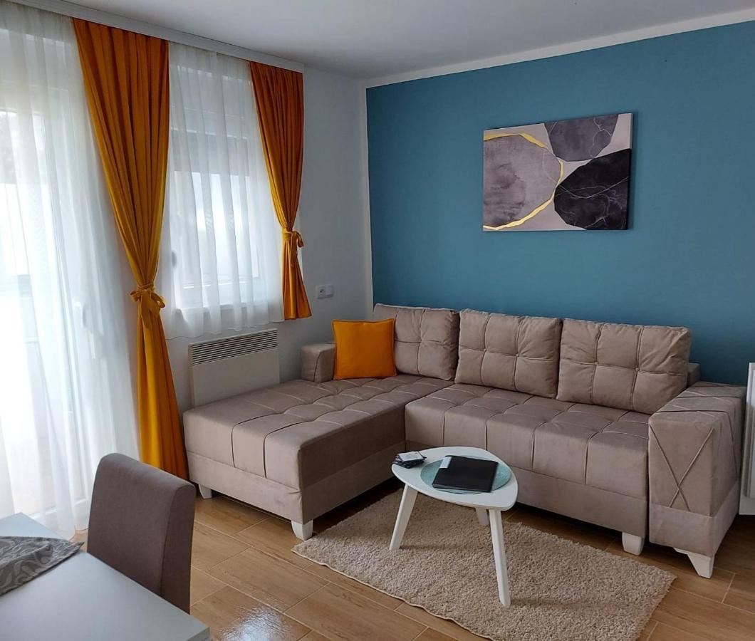 Apartmani Lotus Vrdnik Exterior photo