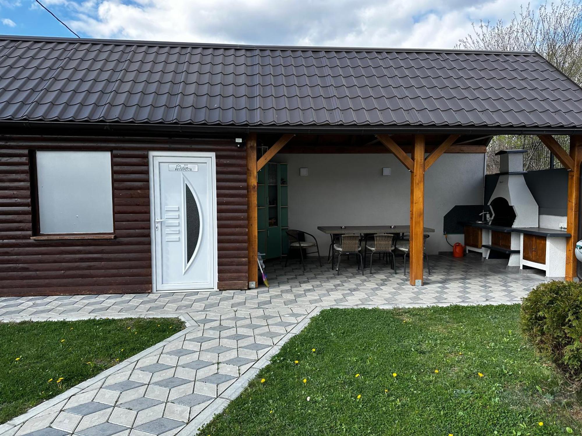 Apartmani Lotus Vrdnik Exterior photo