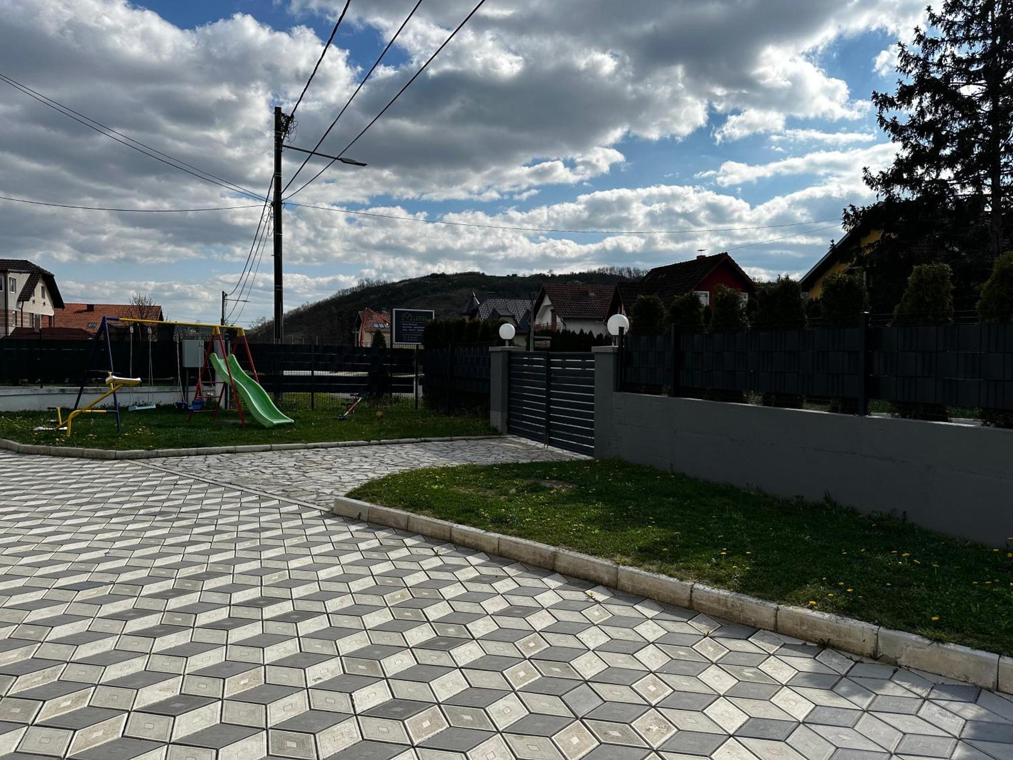 Apartmani Lotus Vrdnik Exterior photo