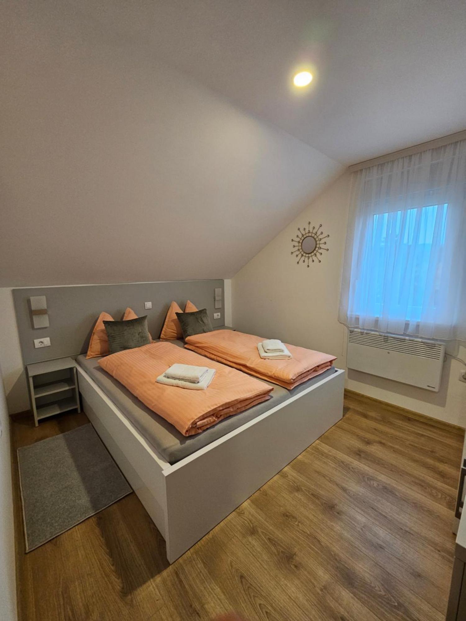 Apartmani Lotus Vrdnik Exterior photo