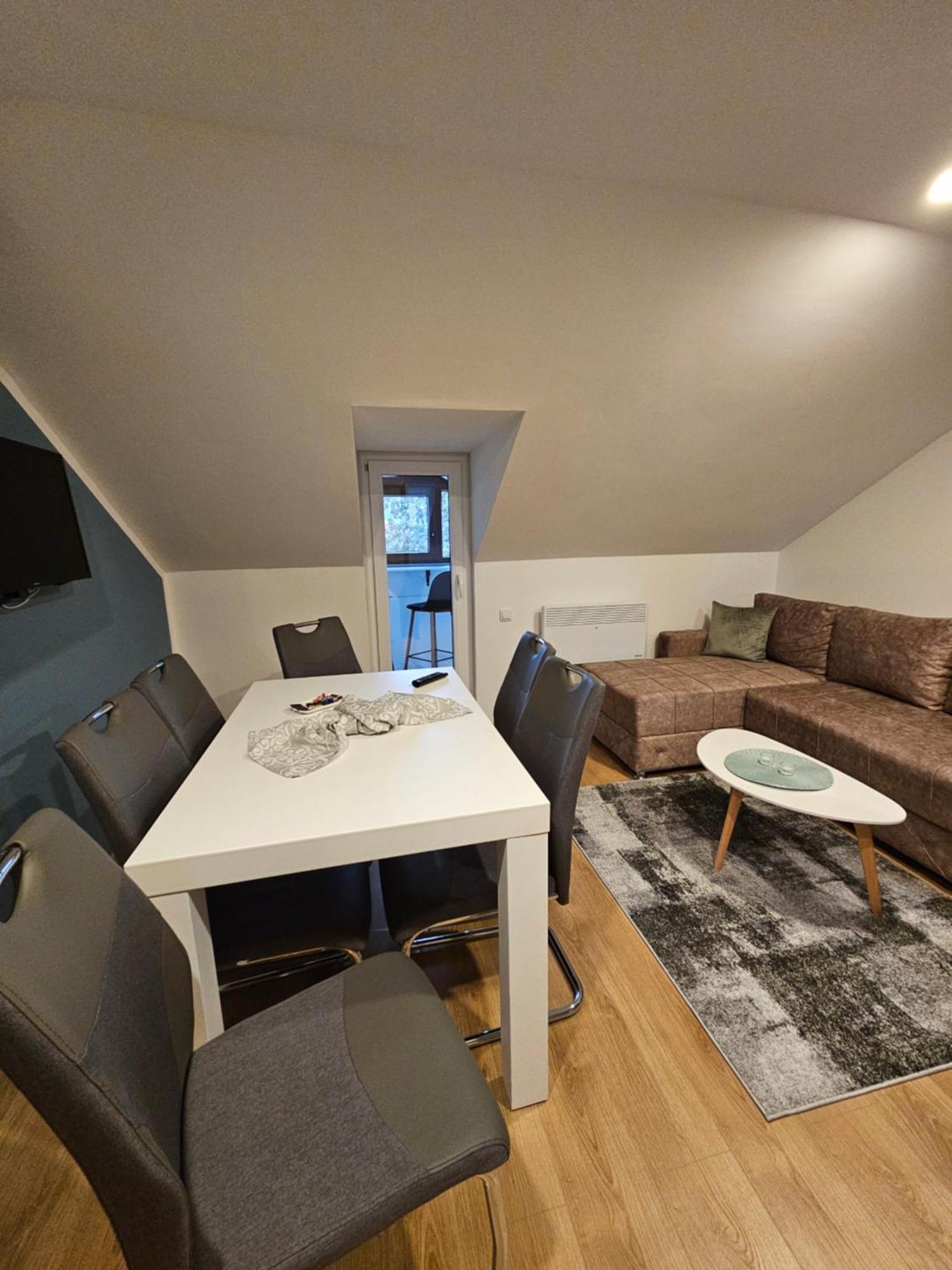 Apartmani Lotus Vrdnik Exterior photo